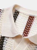 Polo de crochet a rayas con cuello de pico
